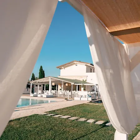 Zyra Garden Club Bed & Breakfast Acquaviva delle Fonti